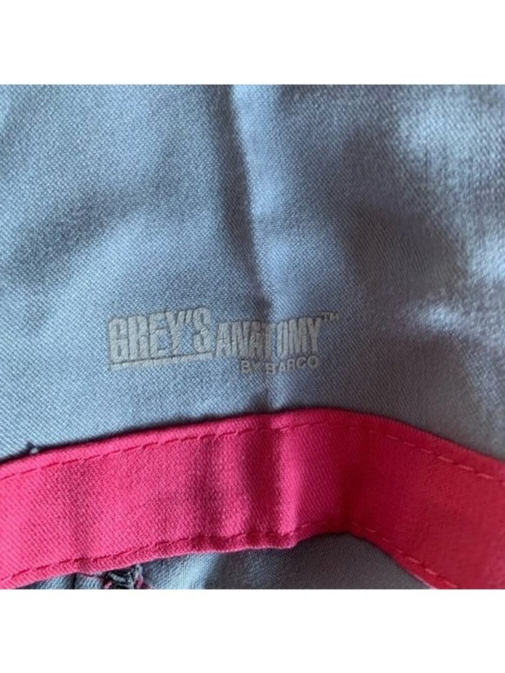 Greys Anatomy By Barco Active Scrub Top S Black Pink Gray V-Neck Front Pockets - Picture 4 of 8
